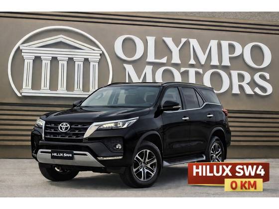 TOYOTA HILUX SW4 2.8 D-4D TURBO DIESEL SRX PLATINUM 7L 4X4 AUTOMÁTICO
